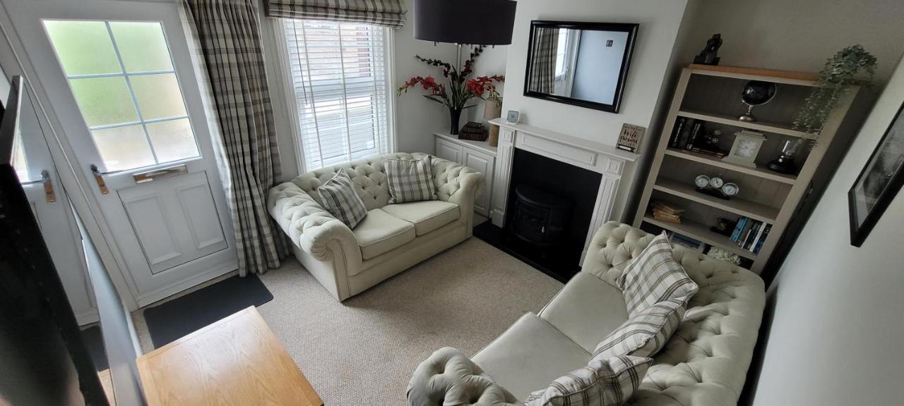 Caister Cottage, Beach 1 Minute Walk Away Экстерьер фото