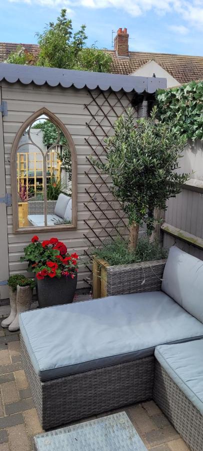 Caister Cottage, Beach 1 Minute Walk Away Экстерьер фото